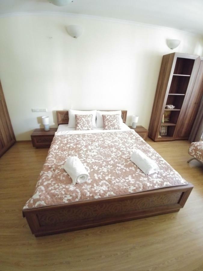 Sun Apartments City Centre Odessa Ngoại thất bức ảnh